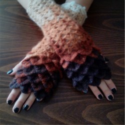 Дамски Плетени ръкавици без пръсти на една кука - кафяво-бежов меланж