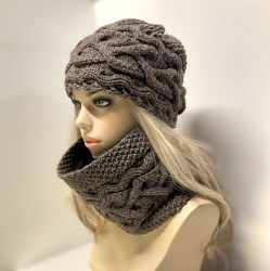 Ръчно плетена дамска шапка и шал - кафяво деним