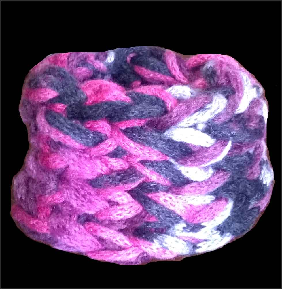 Дамски зимен ръчно плетен шал - яка  розово-лилав