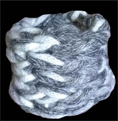 Дамски зимен ръчно плетен шал - яка  сиво-бял